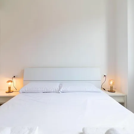 アパート New Renovated Apartment Close To Navigli - Bordighera *